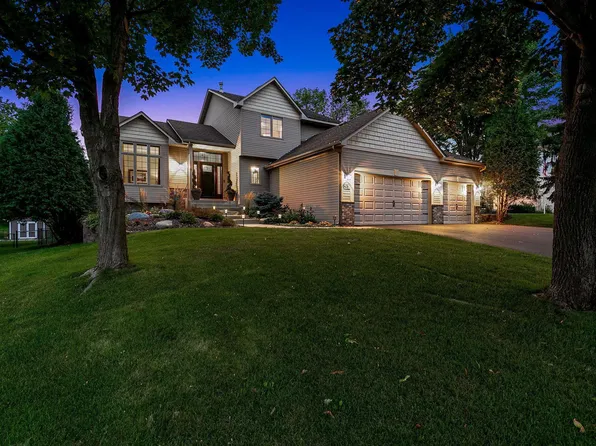 6061 Meadowood Ct, Savage, MN 55378