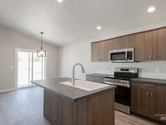 3rd image of 3408 W Morere Dr