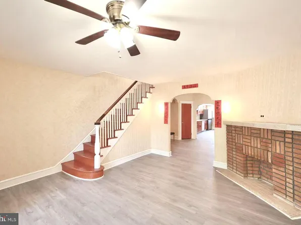 3352 Saint Vincent St, Philadelphia, PA 19149