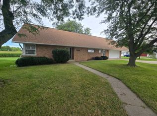 39500 60th St, Burlington, WI 53105