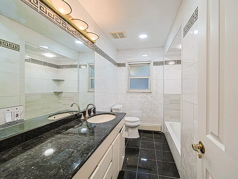 20 Shetland Ln #1 — Photo 12