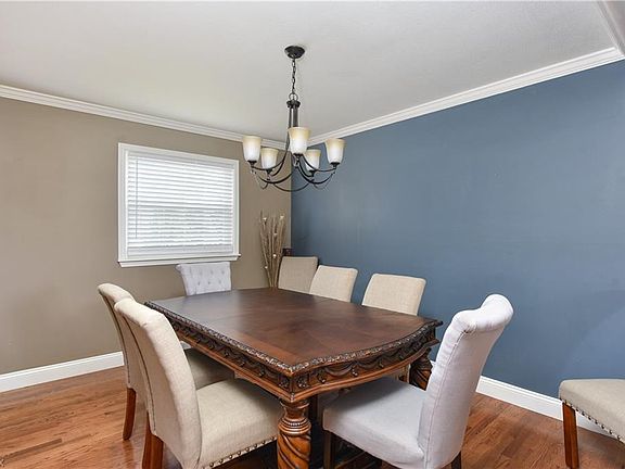 4th image of 1220 Bexley Dr
