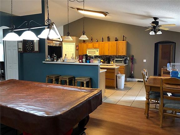 2nd image of 945 Jayhil Dr