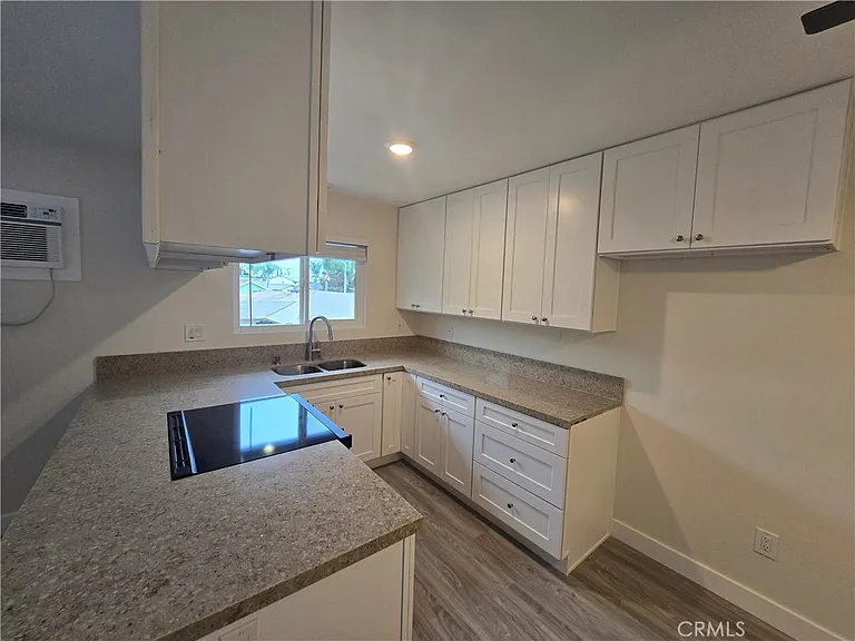 6051 Lemon Ave #C — Photo 14