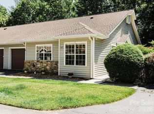 357 Laurel Park Pl, Hendersonville, NC 28791