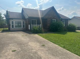 1121 Tobacco Rd, Clarksville, TN 37042
