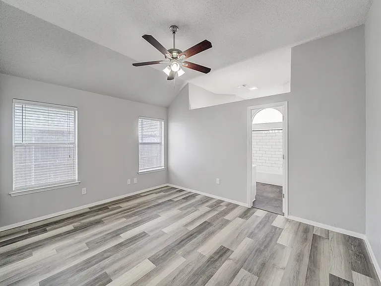 3300 Tommy Hays Dr — Photo 31