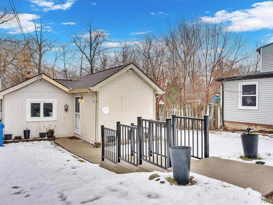 1st image of 2883 Sunderland Blvd