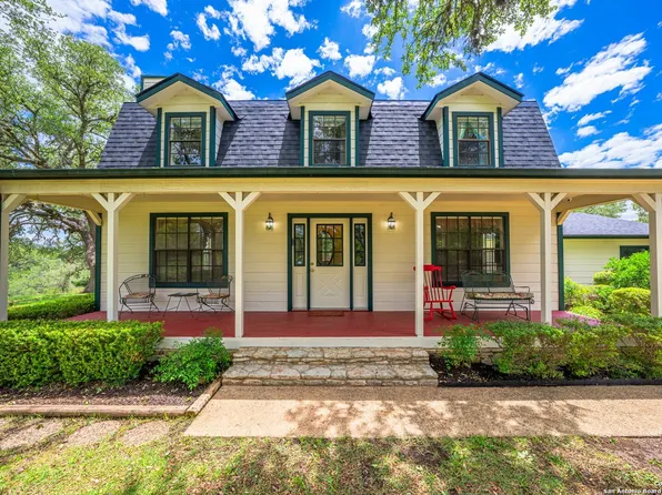 416 Star Dance, Bandera, TX 78003