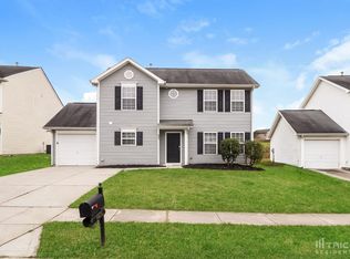 6925 Wandering Creek Dr, Charlotte, NC 28216