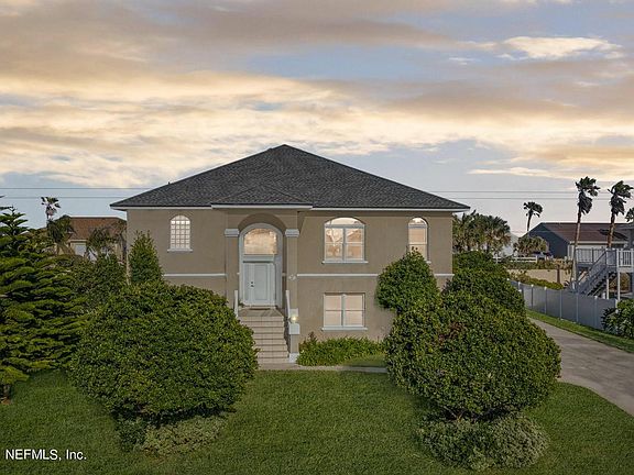 3rd image of 228 Hidden Dune Ct