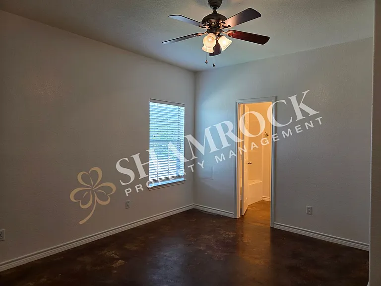 814 Chambers Creek Cir — Photo 8