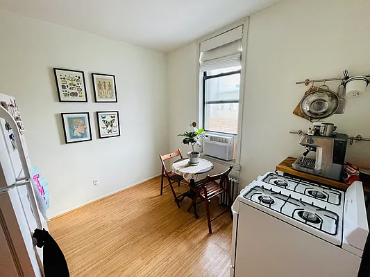 Rented by Avenue Sotheby's International Realty | media 6