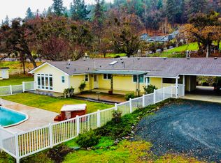 3812 Old Stage Rd, Central Pt, OR 97502