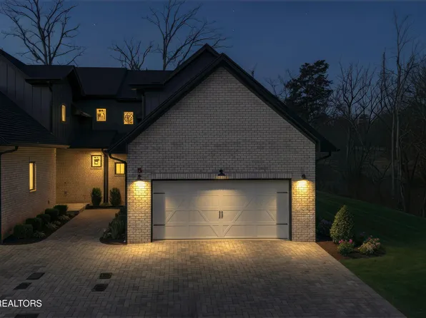 627 October Glory Ln, Knoxville, TN 37934
