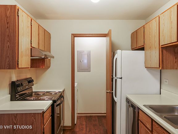 3rd image of 1370 Cunat Ct APT 1D