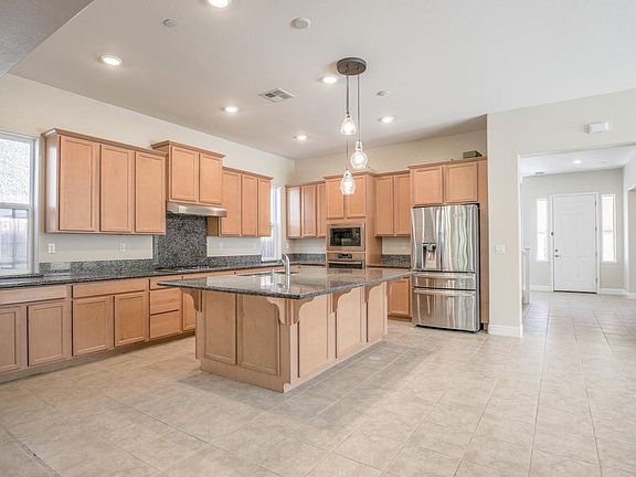 5th image of 8469 Carambola Way