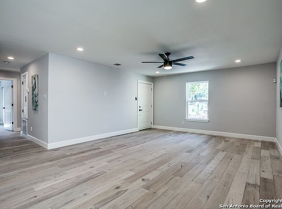 5th image of 2102 Schley Ave