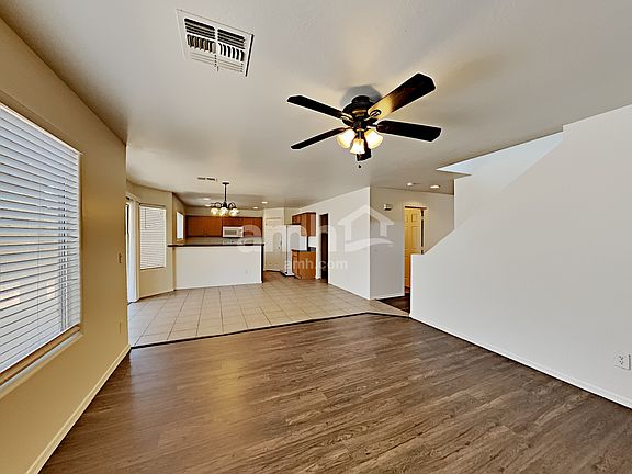 4th image of 2915 S 91st Dr