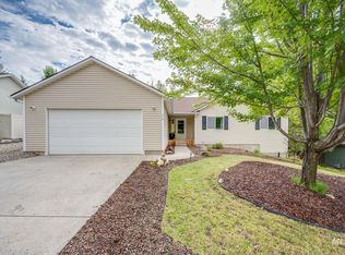 716 Shoshone St, Moscow, ID 83843