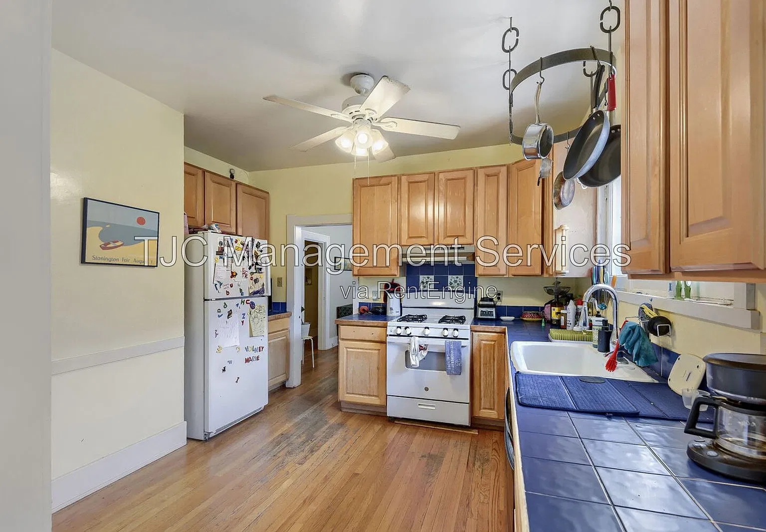 3 bed, 2.0 bath, 2069 sqft, $2,475 — Photo 4