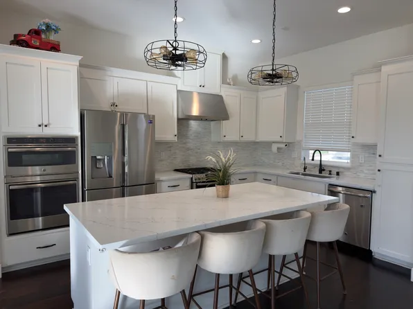 8420 Bluff Way, Newark, CA 94560