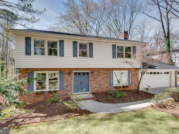 2242 Greencrest Dr, Atlanta, GA 30345