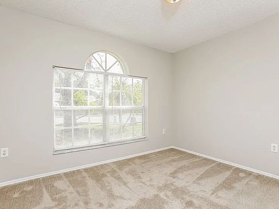 2nd image of 873 Bella Vista Way