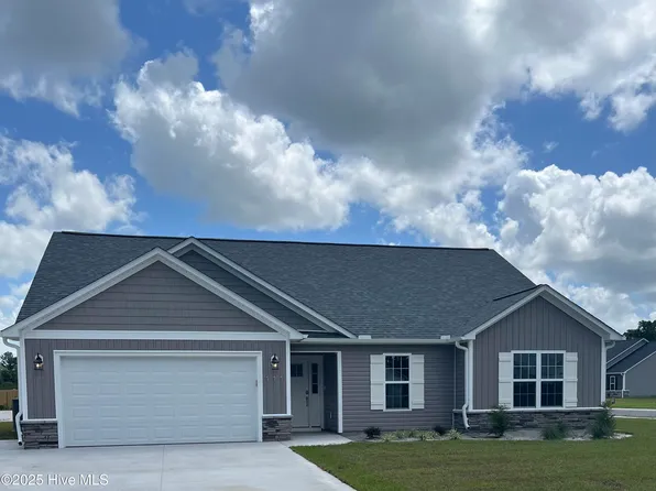 111 Delaware Drive, Newport, NC 28570