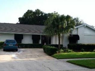 11320 Hollyglen Dr, Tampa, FL 33624