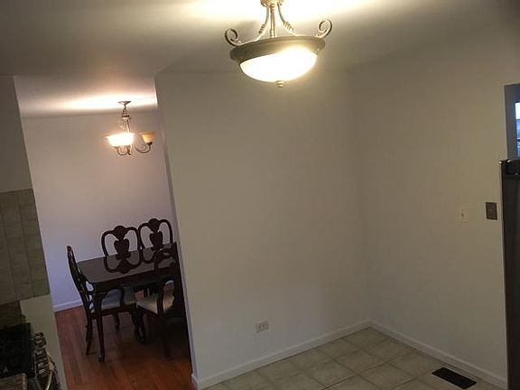 5th image of 410 Beechwood Dr