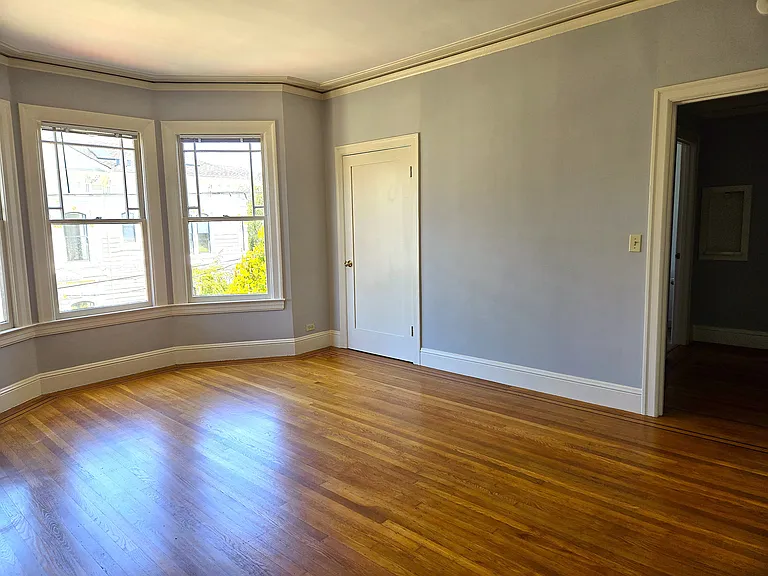 1401 Grove St #6 — Photo 3