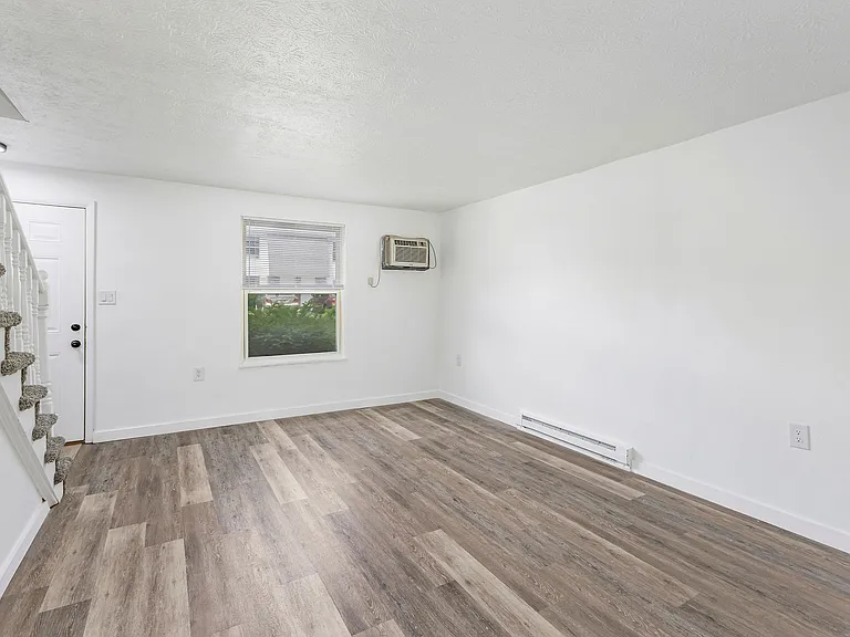 ORVILLE APARTMENTS — Photo 14