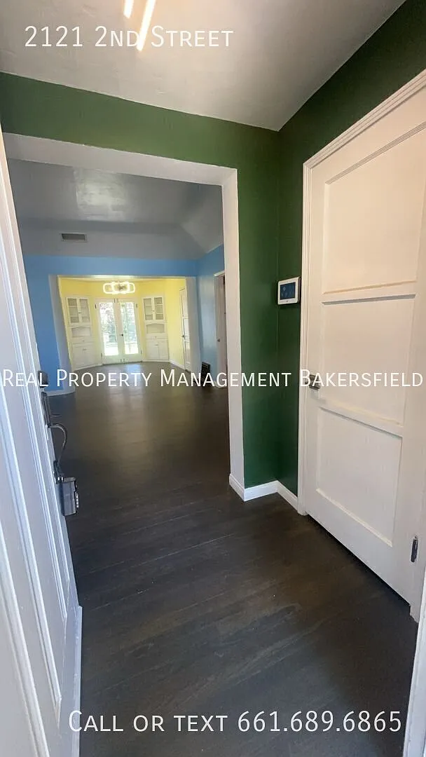 2121 2nd St. - Zero Deposit, Ask us how! — Photo 3