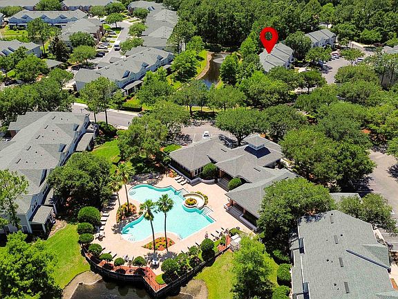 2nd image of 3638 Summerlin Ln