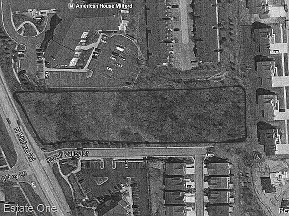 2nd image of 7 S Milford Rd