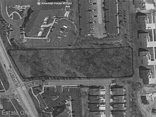 7 Milford Rd, Milford, MI 48381
