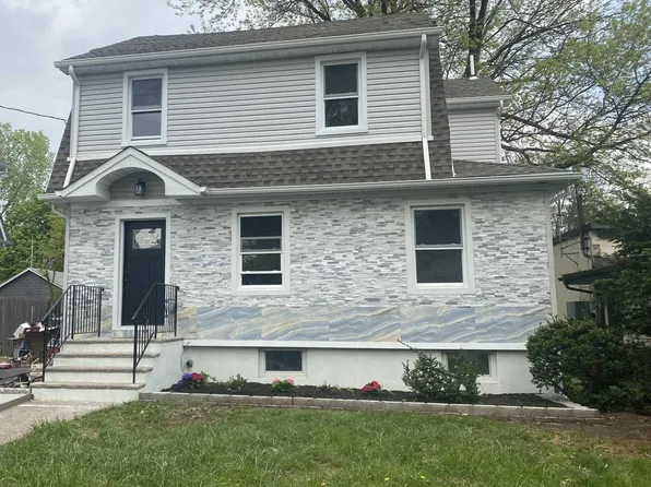 23 Ralph St, Bergenfield, NJ 07621