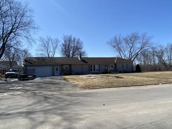 2 Nightengale Ave, Massena, NY 13662