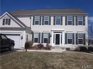 6453 Trafalgar Dr, Macungie, PA 18062