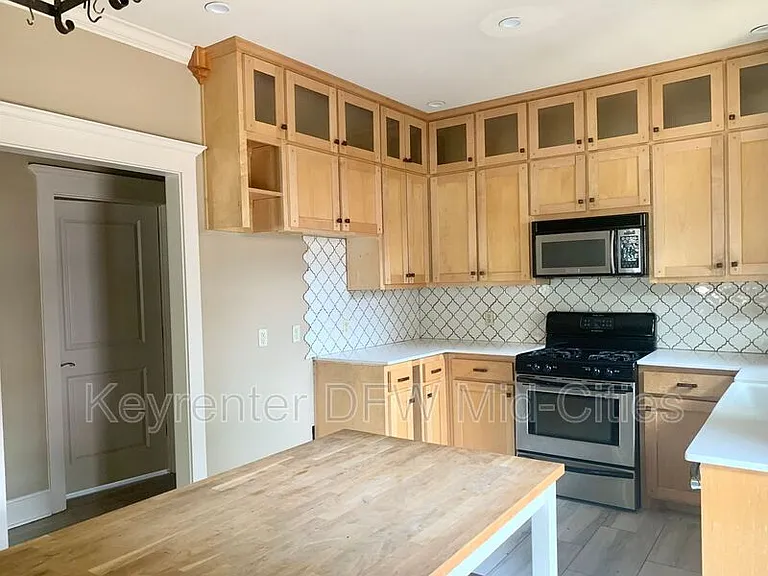 1905 S Henderson St — Photo 10