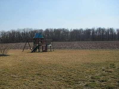 3rd image of 137 Springhouse Dr