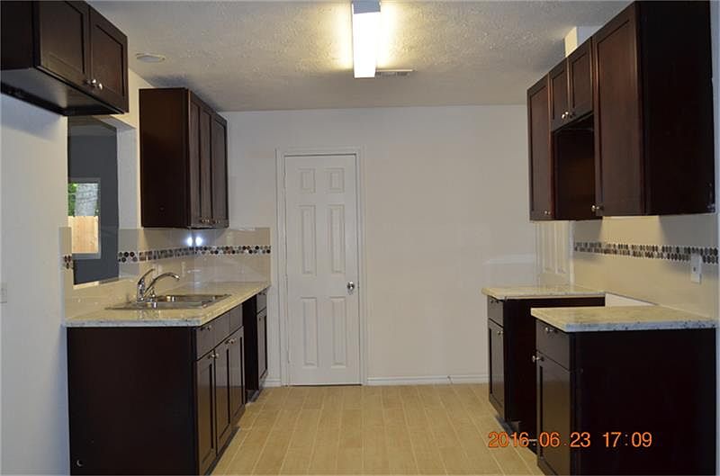 1st image of 5626 Cedarburg Dr