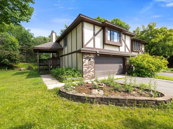 7405 Scot Ter, Eden Prairie, MN 55346