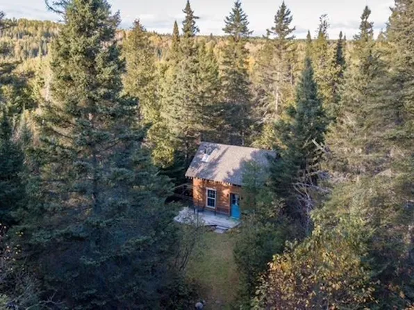 991 Ward Lake Rd, Lutsen, MN 55612