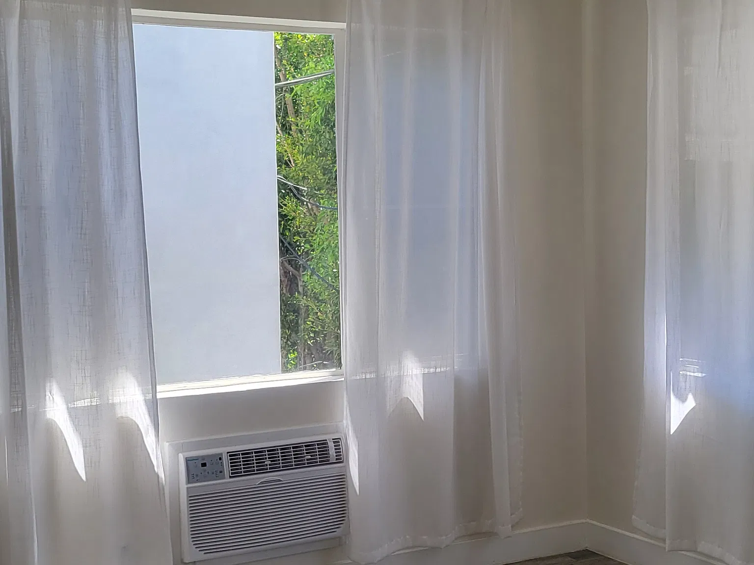 1 bed, $2,200 — Photo 3