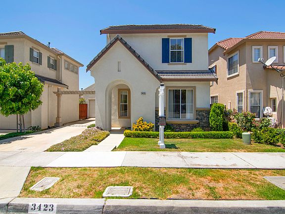 3rd image of 3423 Myrna Ct