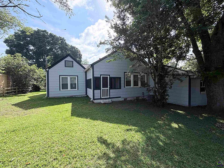 705 Evergreen St — Photo 19