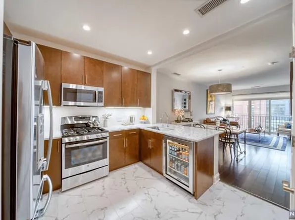 3331 Riverview Ave #331, Englewood, NJ 07631