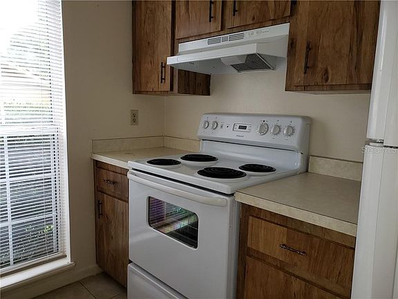5th image of 4150 SE 22nd Ave #B